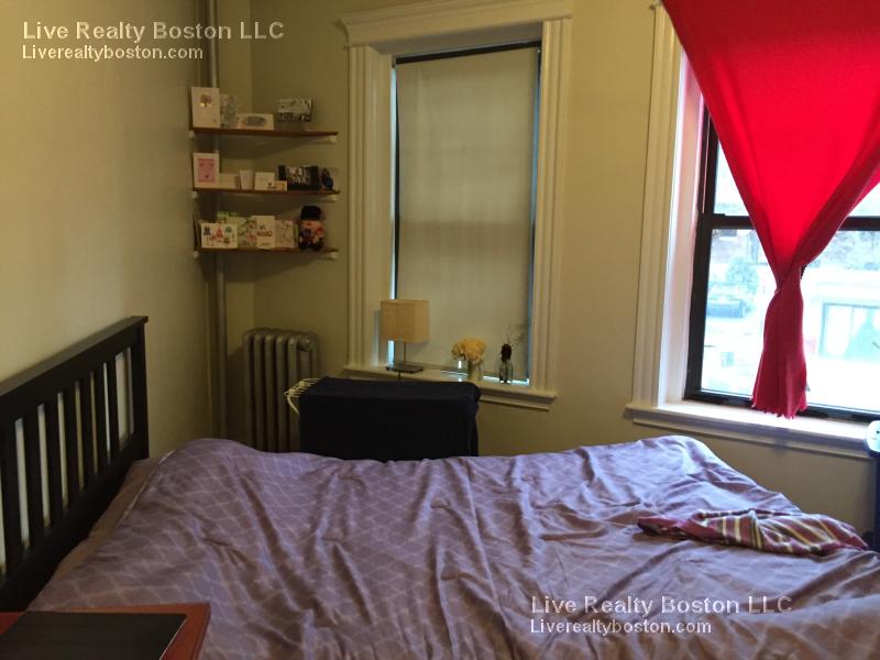 Studio bed, 1 bath apartment for rent at 97 Saint Stephen St Unit 5, Fenway — photo 4 of 6