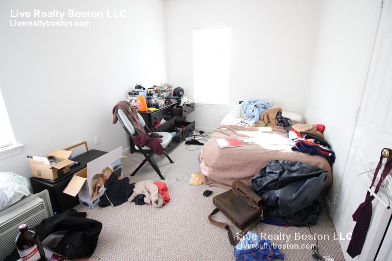 26 Haskell St, Allston