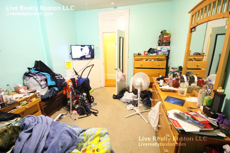 883 Huntington Ave, Mission Hill