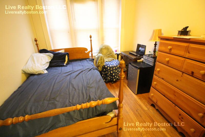 883 Huntington Ave, Mission Hill