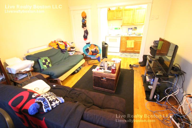 883 Huntington Ave, Mission Hill