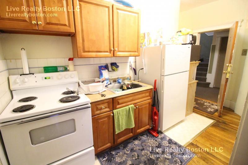 883 Huntington Ave, Mission Hill