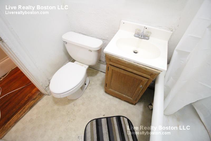 883 Huntington Ave, Mission Hill