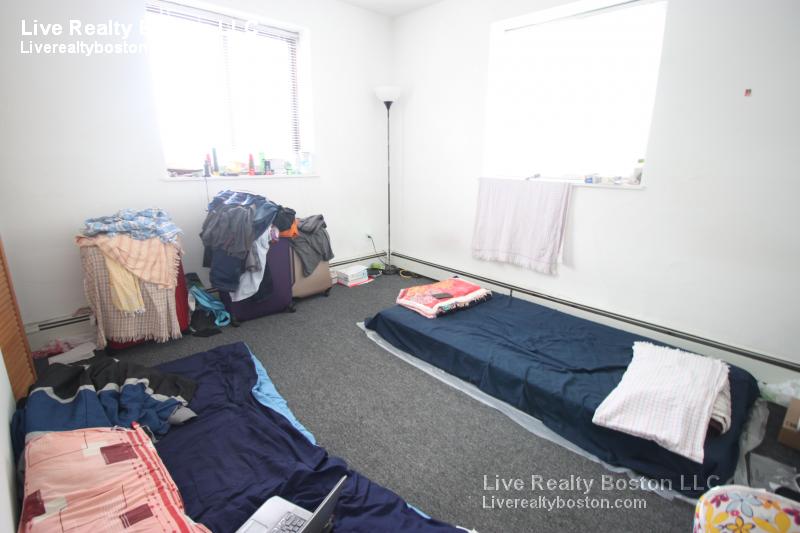 226 Parker Hill Ave, Mission Hill