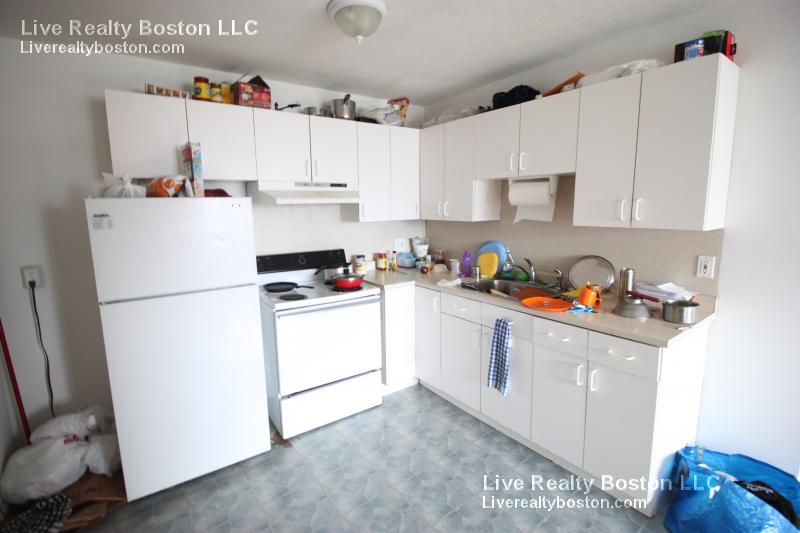 226 Parker Hill Ave, Mission Hill