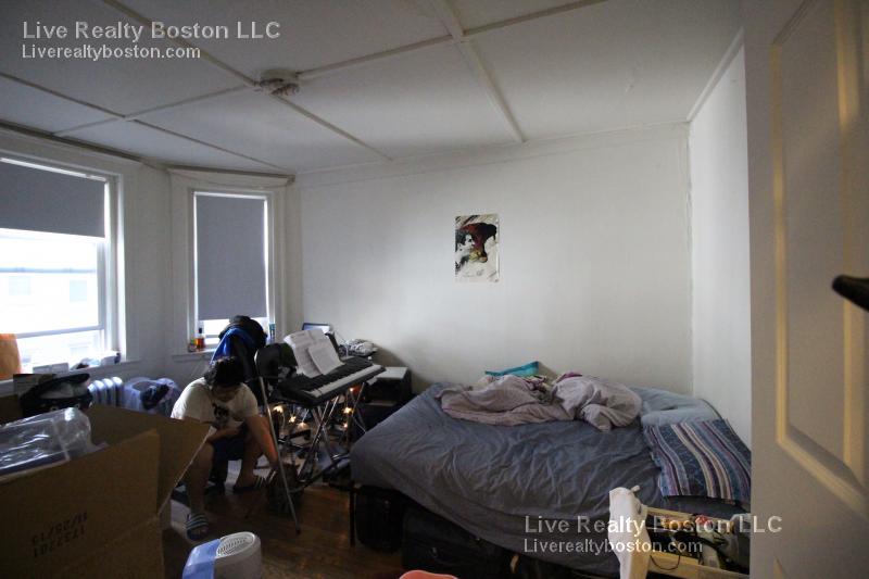 1179 Boylston St, Fenway