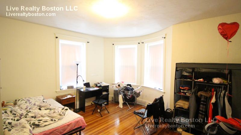 1375 Commonwealth Ave, Allston