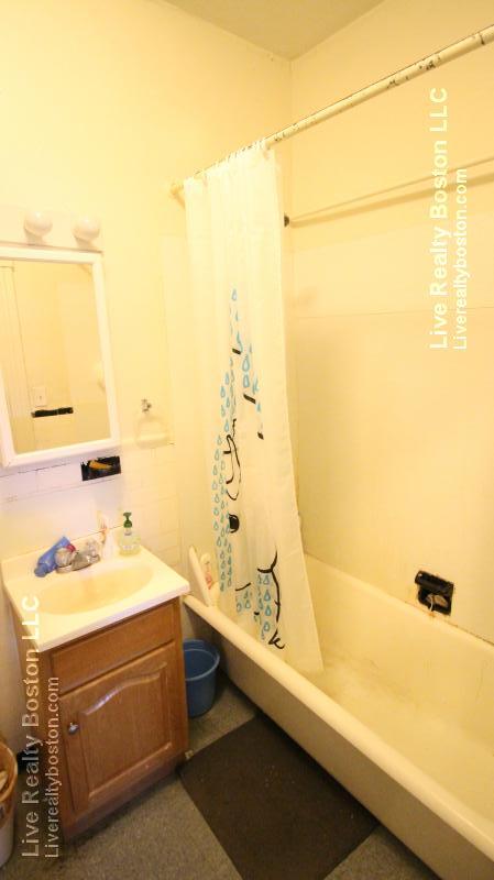 1375 Commonwealth Ave, Allston