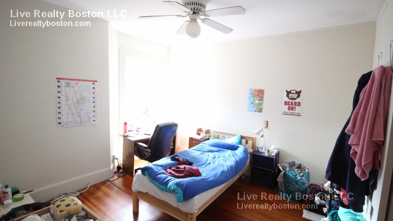 1589 Beacon St, Brookline