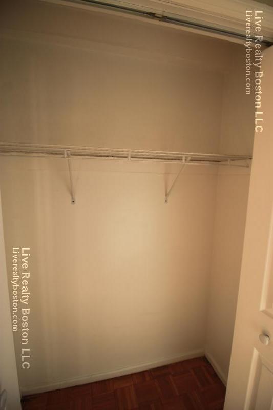 1530 Beacon St, Brookline Hills