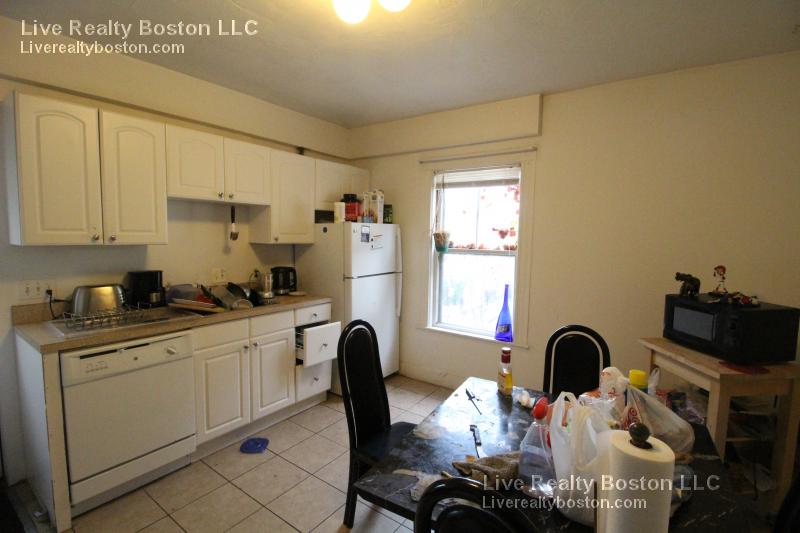 66 Murdock St, Brighton