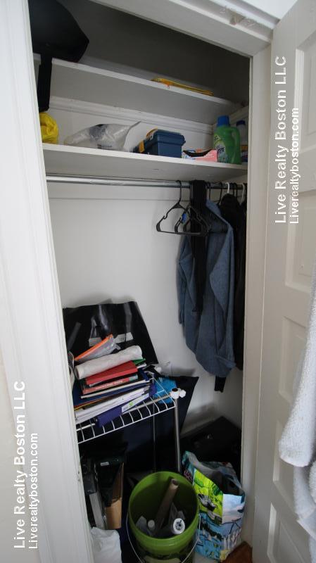 15 Mount Hood Rd, Brighton