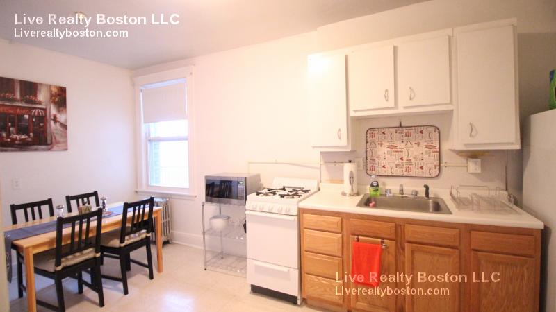 1626 Commonwealth Ave, Brighton