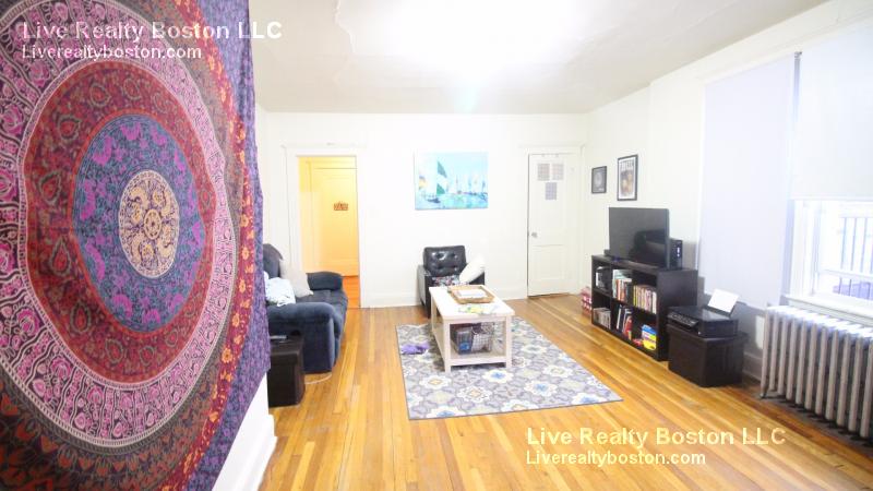 1626 Commonwealth Ave, Brighton