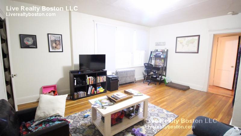 1626 Commonwealth Ave, Brighton