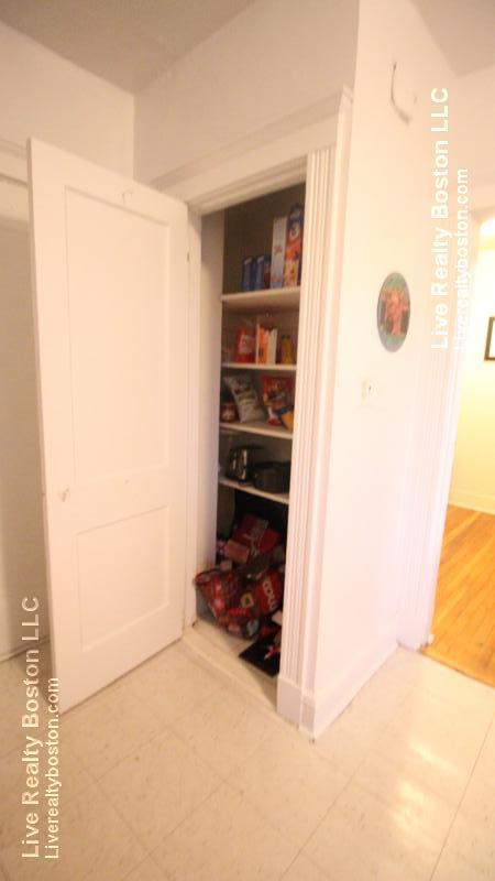 1626 Commonwealth Ave, Brighton