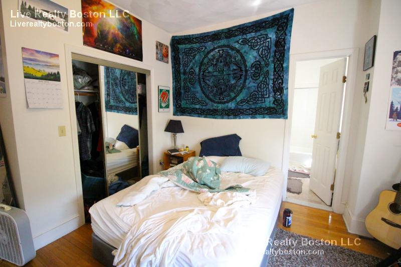 29 Cummings Rd, Brighton