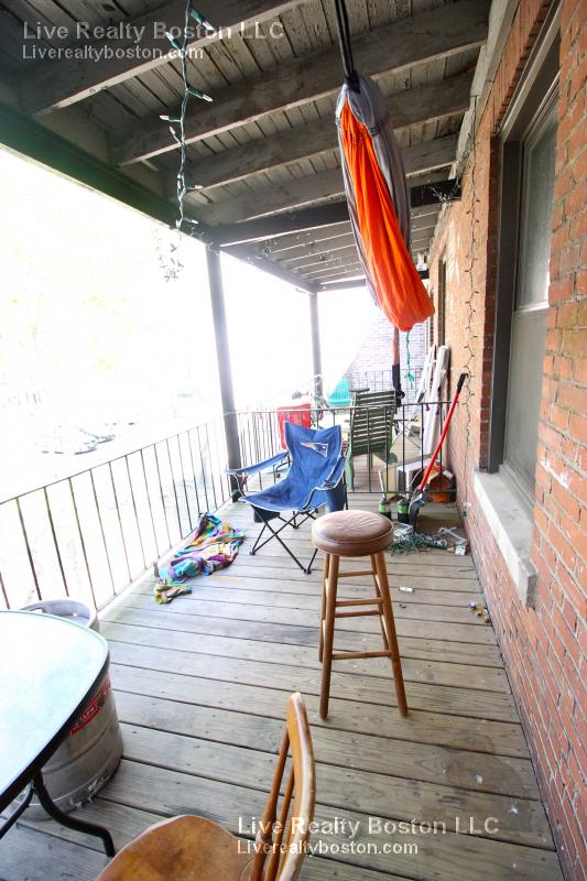 29 Cummings Rd, Brighton