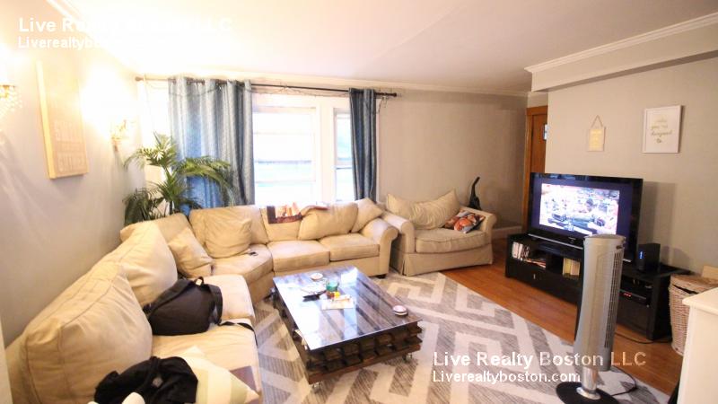 97 Oakland St, Brighton