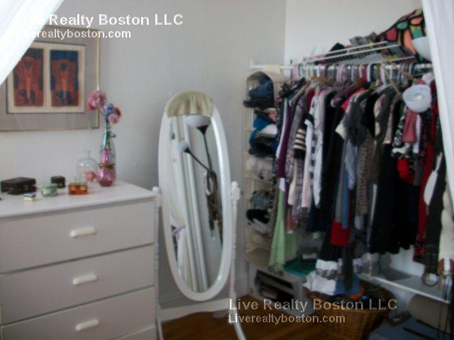 1914 Beacon St, Brighton