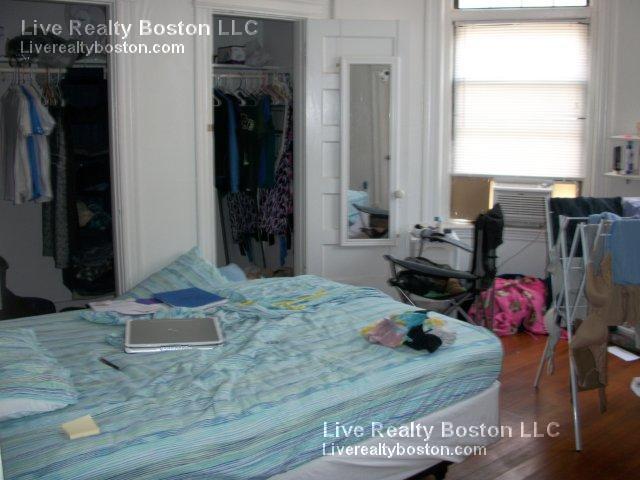 1914 Beacon St, Brighton