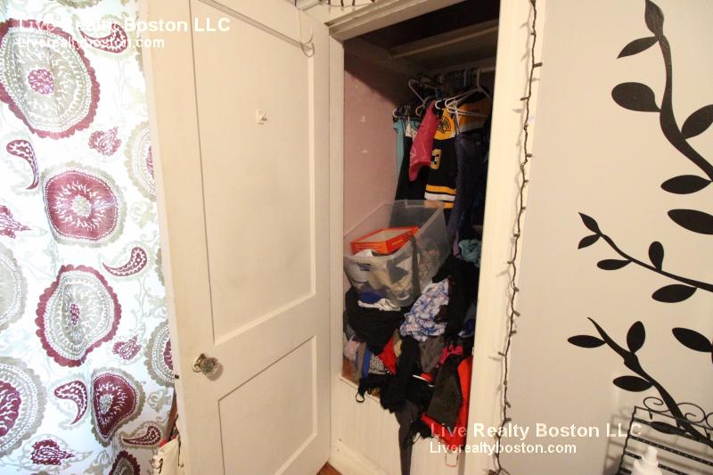 97 Oakland St, Brighton