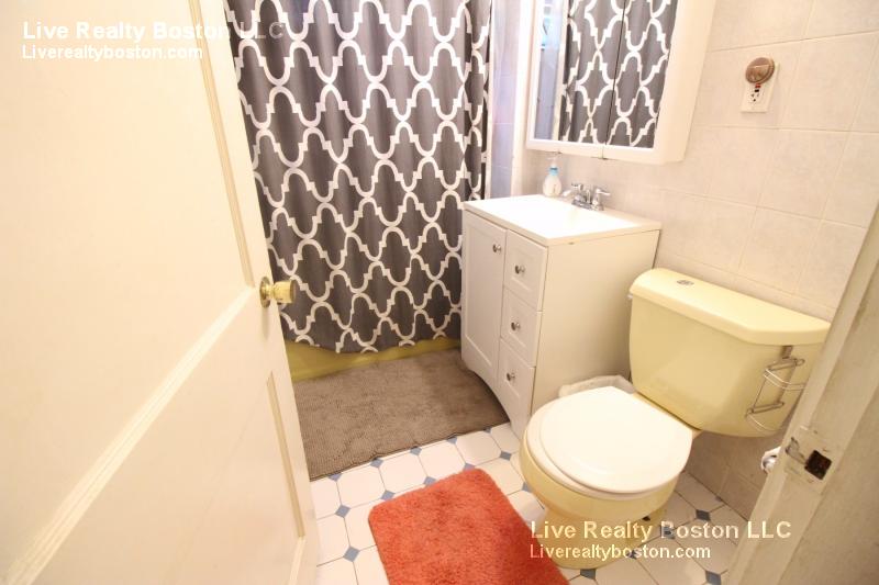 97 Oakland St, Brighton