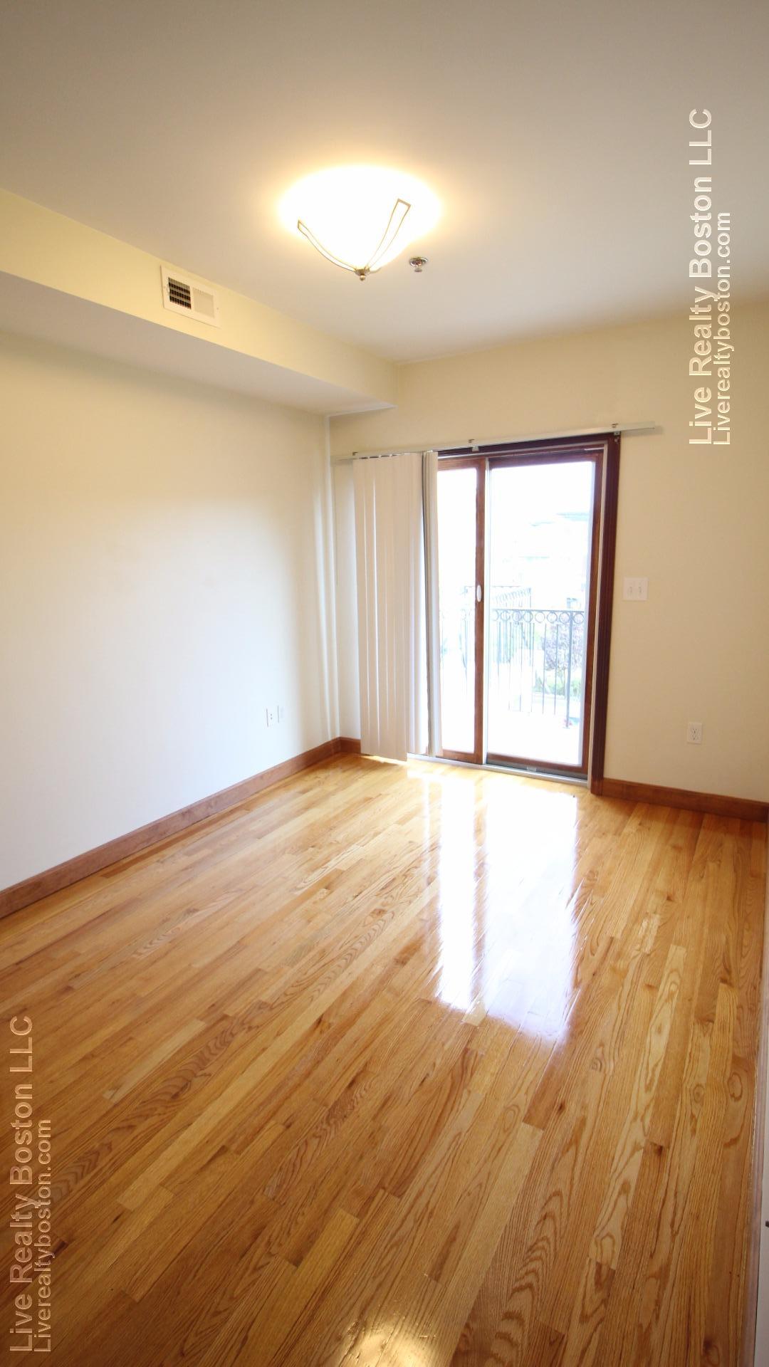 102 Allston St, Allston