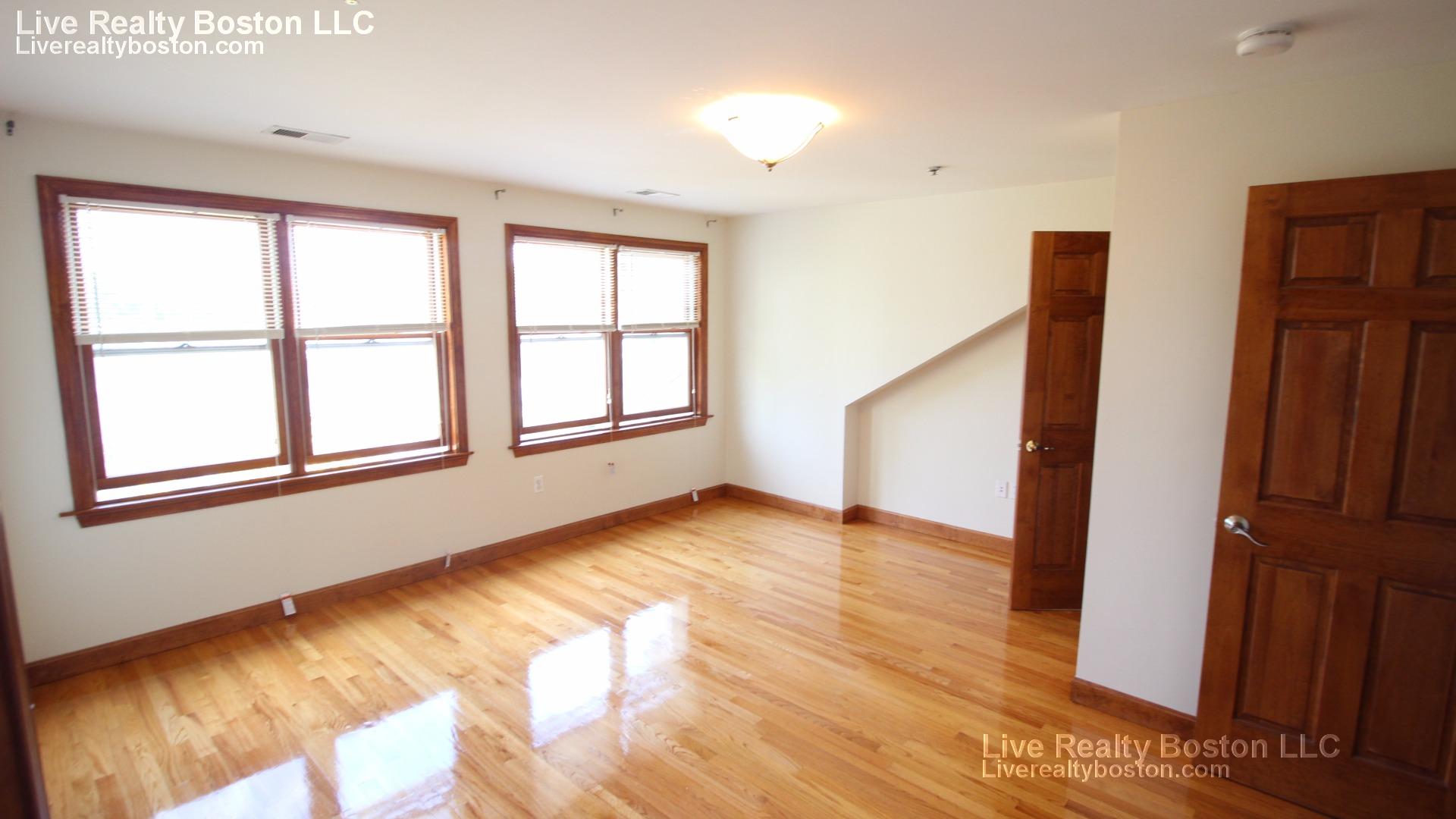 102 Allston St, Allston