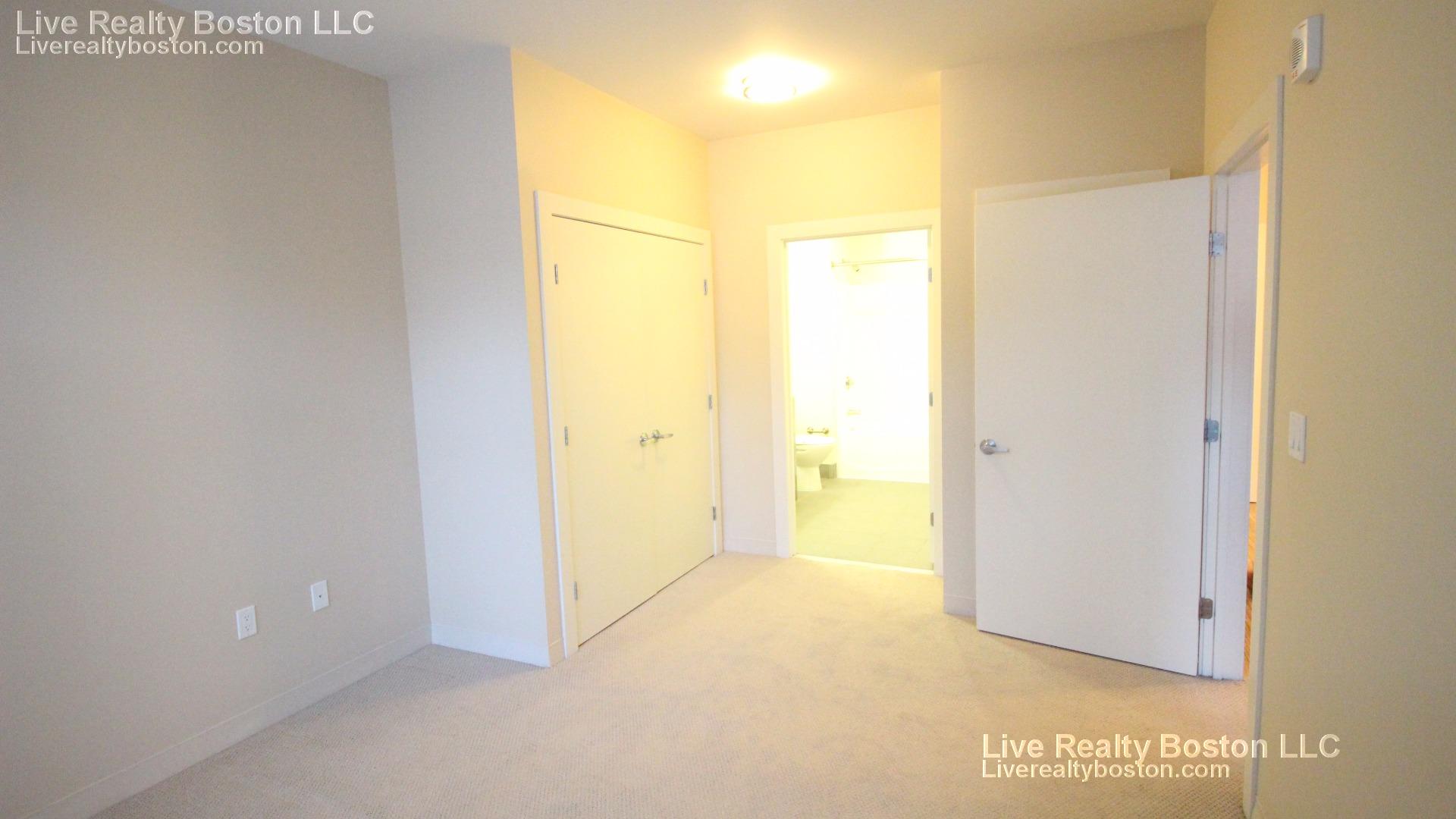 Studio bed, 1 bath apartment for rent at 75 Station Landing Unit STUDIO, Medford — photo 5 of 20