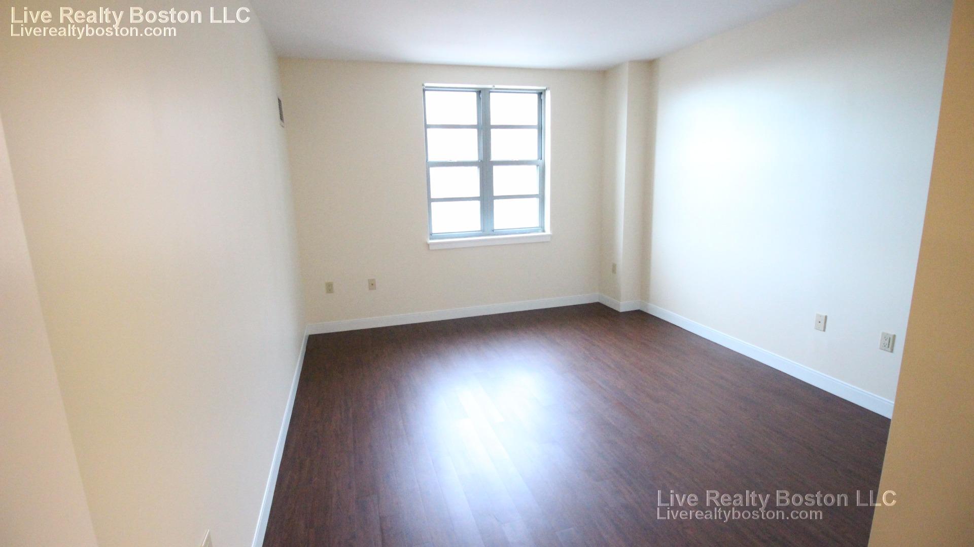 1 bed, 1 bath apartment for rent at 50-55 Station Landing Unit 1 BED, Medford — photo 34 of 50
