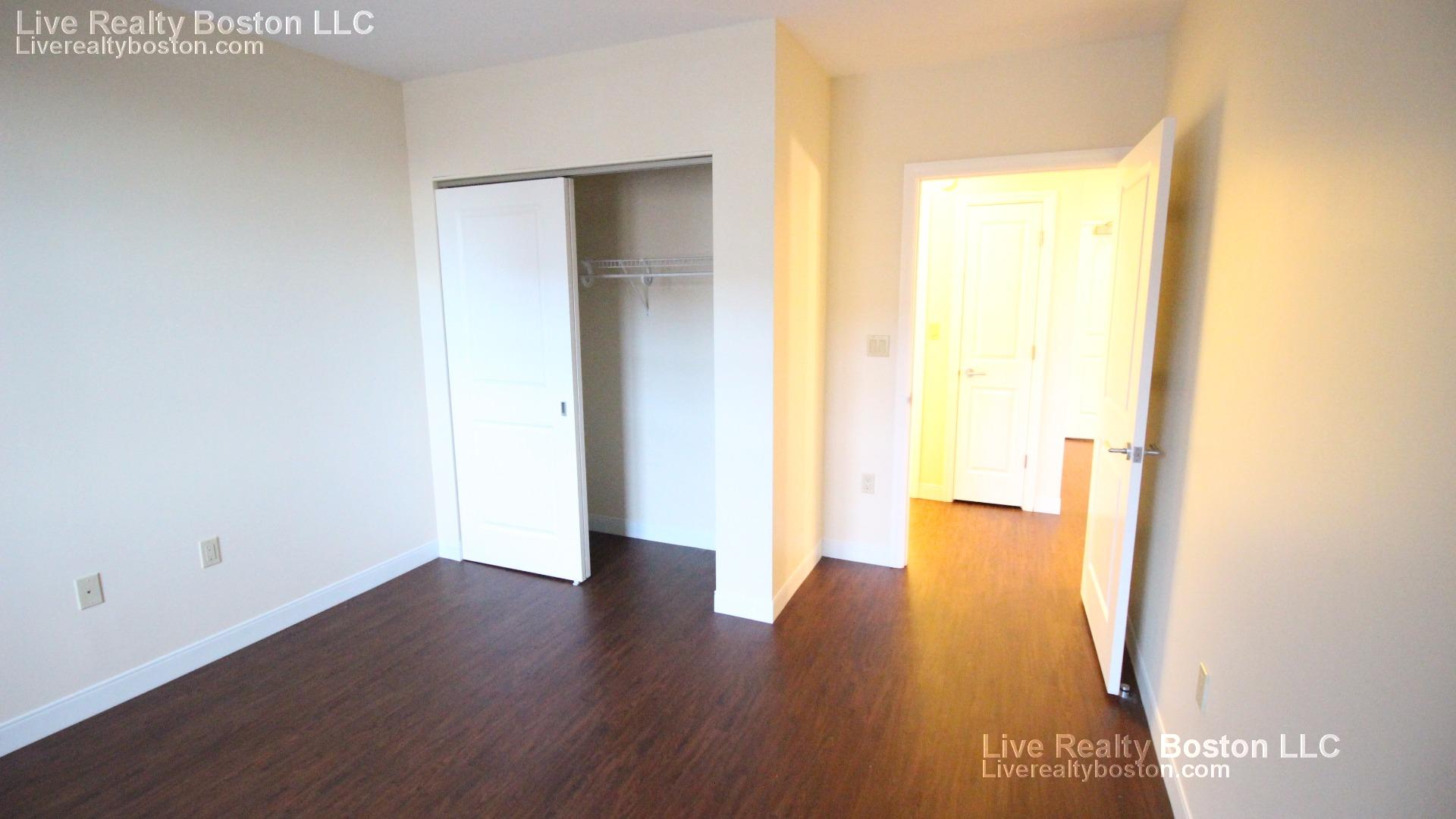 1 bed, 1 bath apartment for rent at 50-55 Station Landing Unit 1 BED, Medford — photo 40 of 50