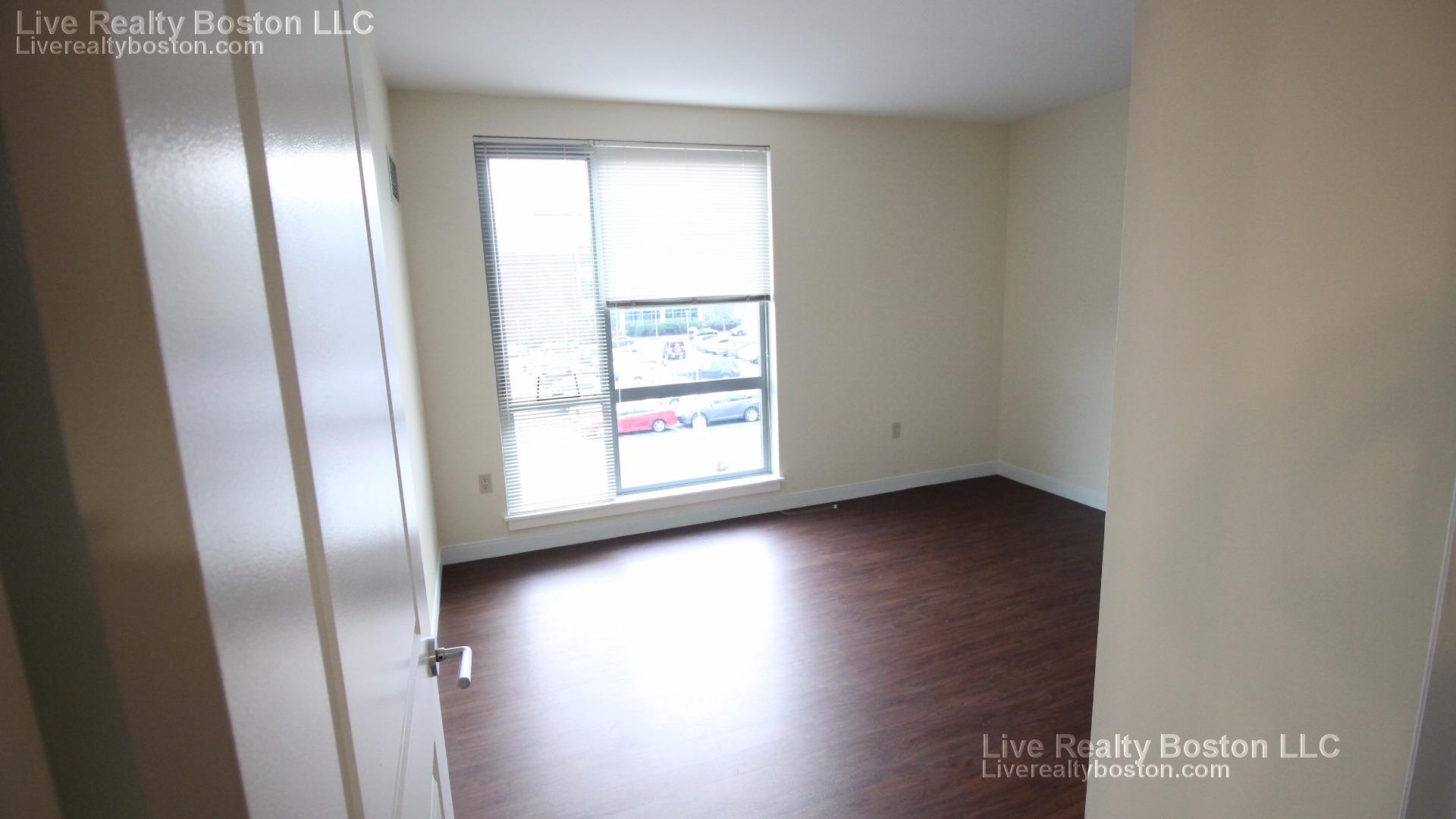 1 bed, 1 bath apartment for rent at 50-55 Station Landing Unit 1 BED, Medford — photo 21 of 50