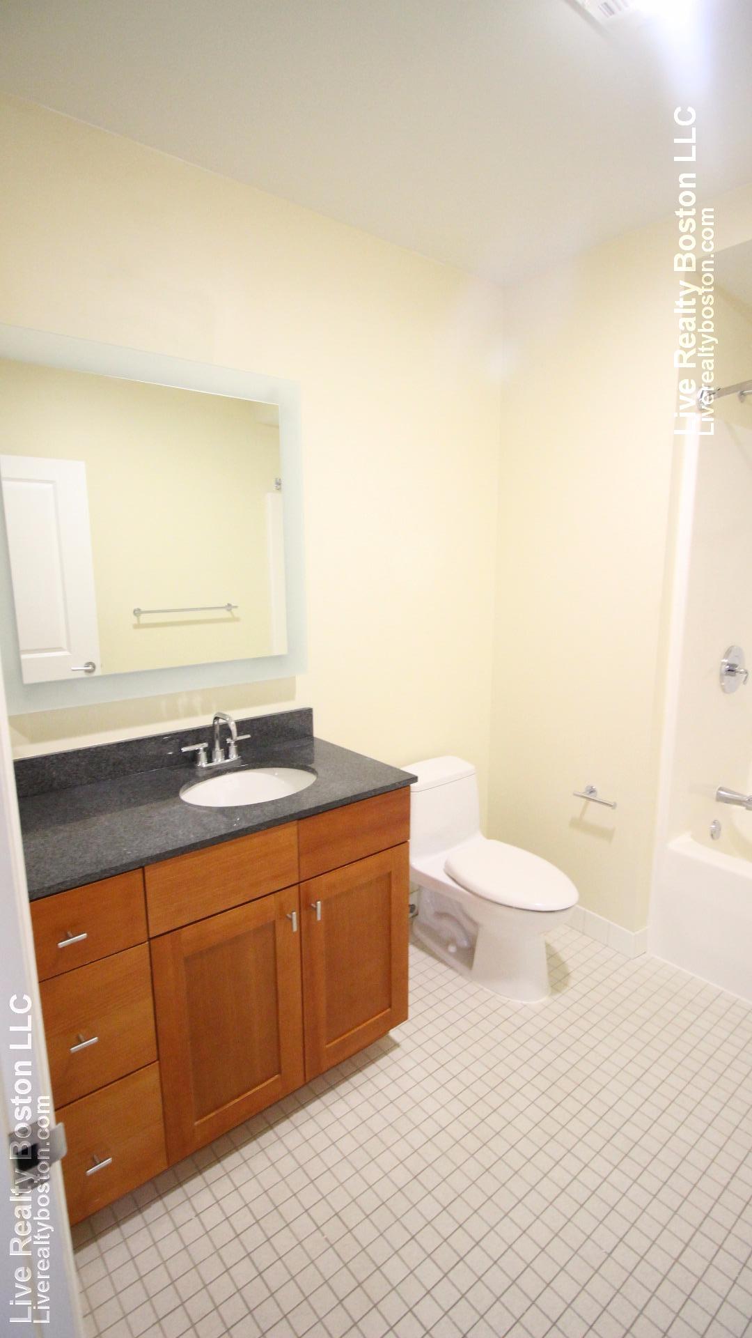 1 bed, 1 bath apartment for rent at 50-55 Station Landing Unit 1 BED, Medford — photo 10 of 50