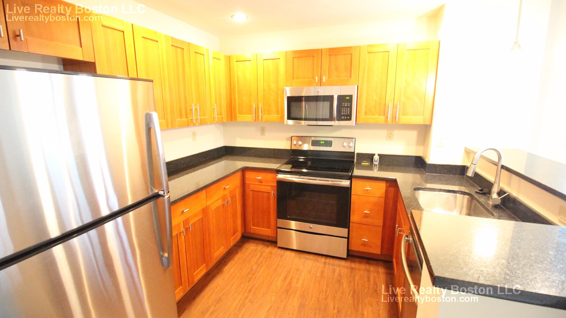 1 bed, 1 bath apartment for rent at 50-55 Station Landing Unit 1 BED, Medford — photo 3 of 50