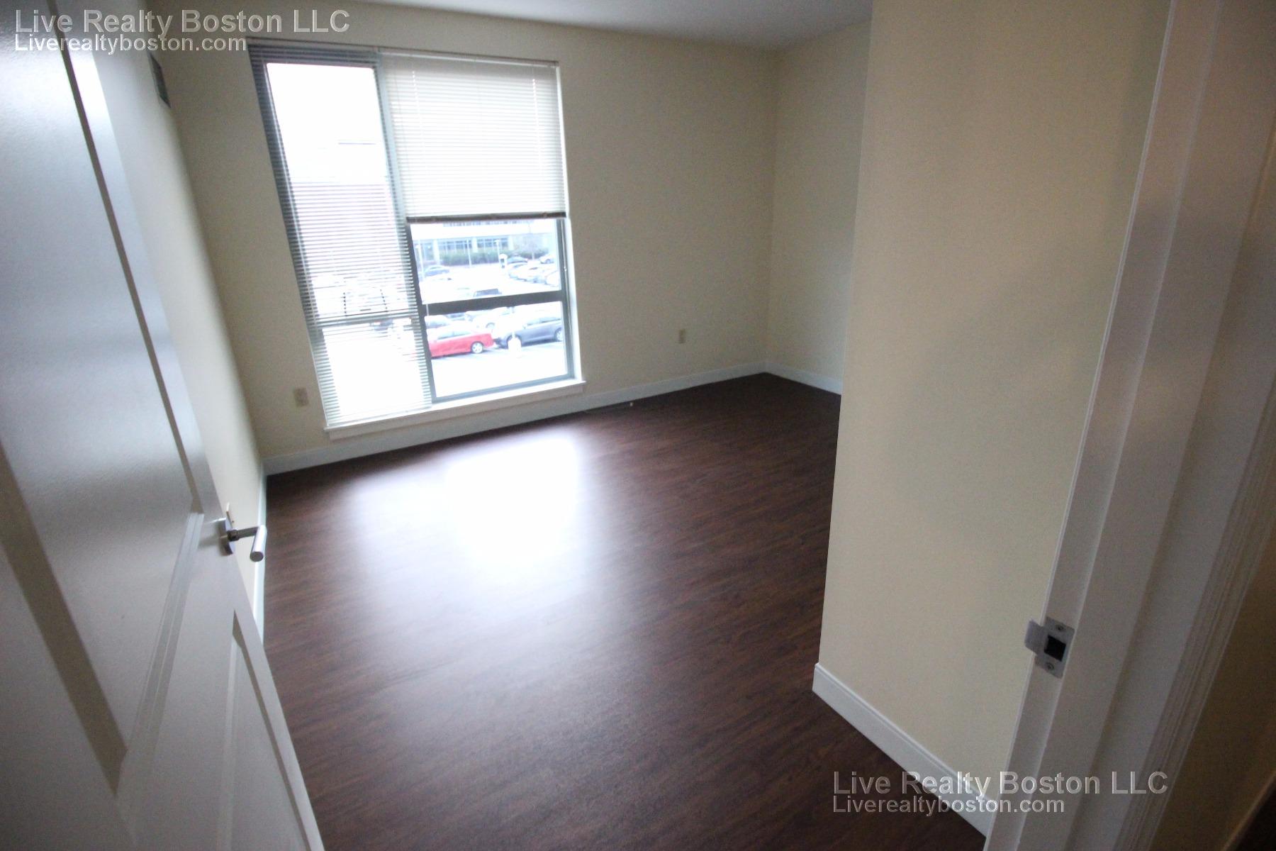 1 bed, 1 bath apartment for rent at 50-55 Station Landing Unit 1 BED, Medford — photo 17 of 50