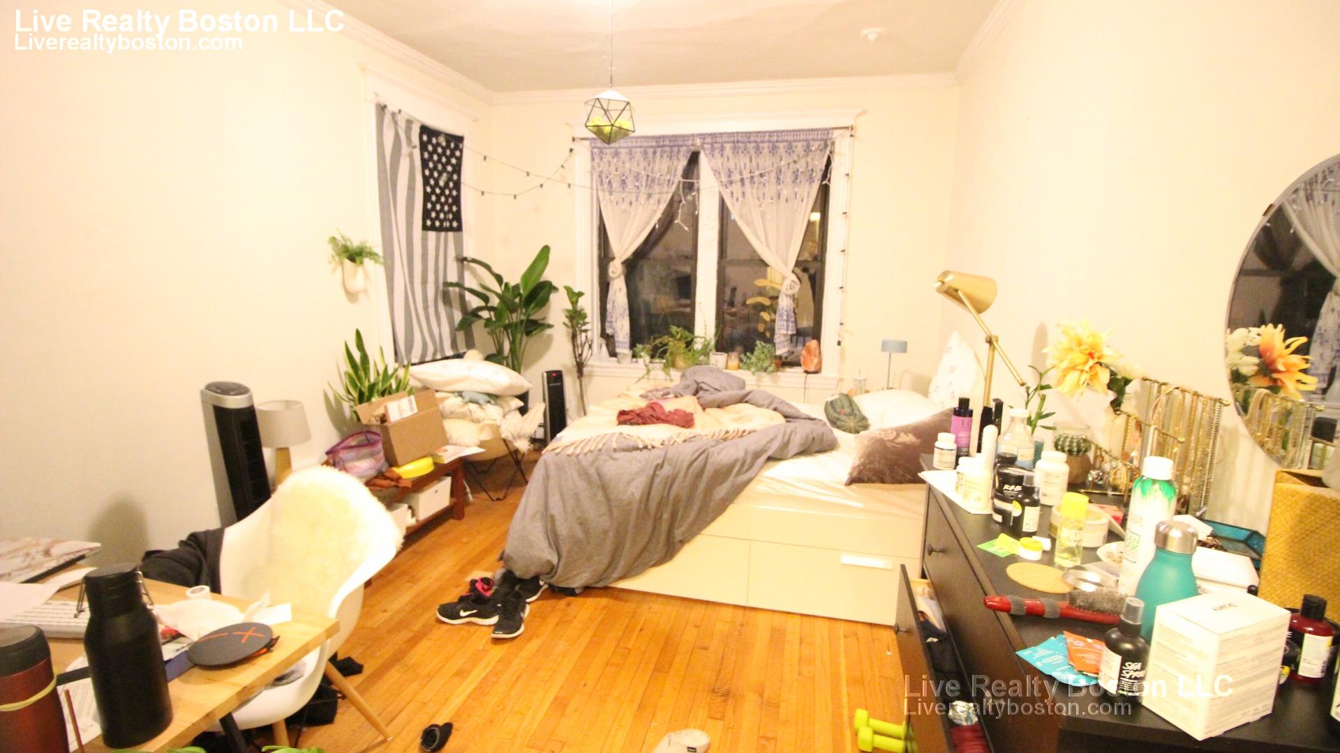 46 Park Vale Ave, Allston