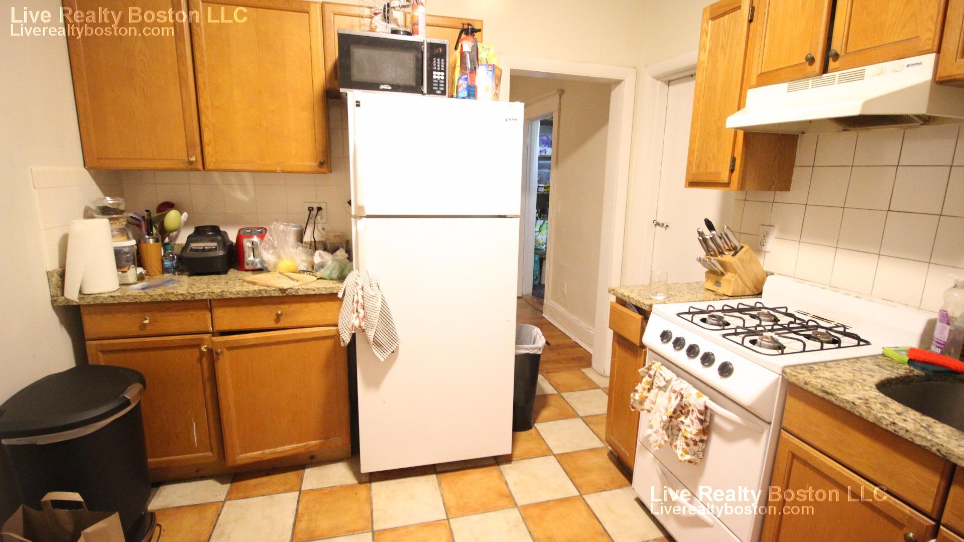 46 Park Vale Ave, Allston