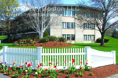 18 Westgate Dr, Mishawum