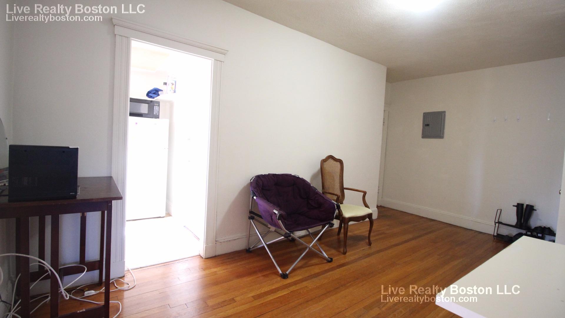 116 Washington St, Brighton