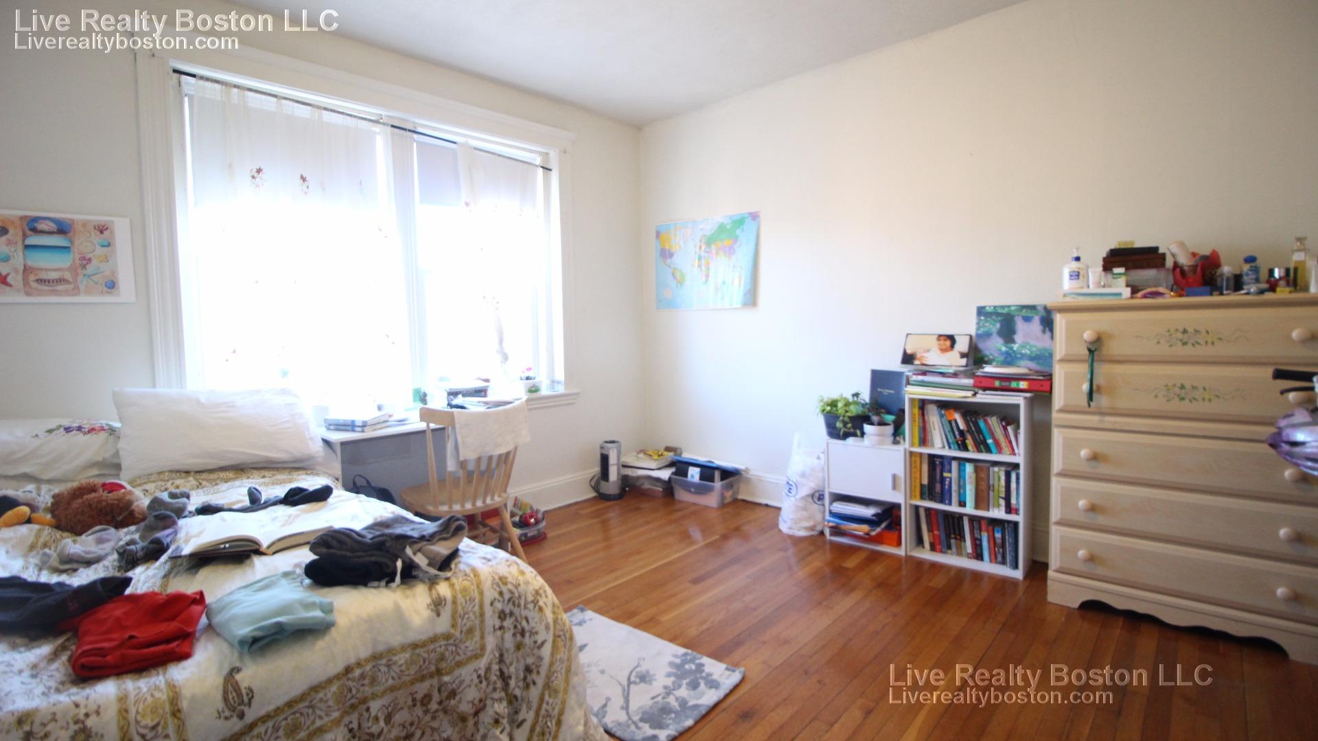 116 Washington St, Brighton