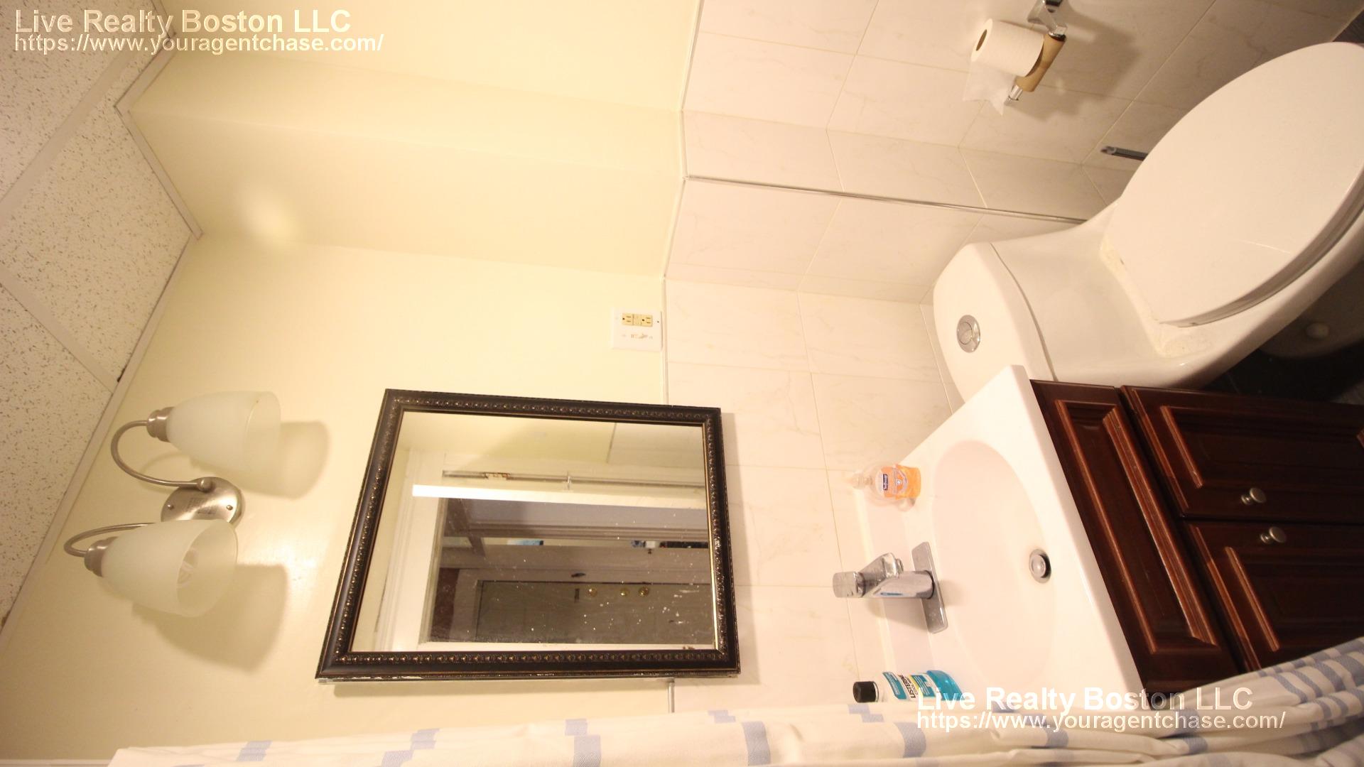 3 bed, 1 bath apartment for rent at 1377A Commonwealth Ave Unit 1, Allston — photo 13 of 17