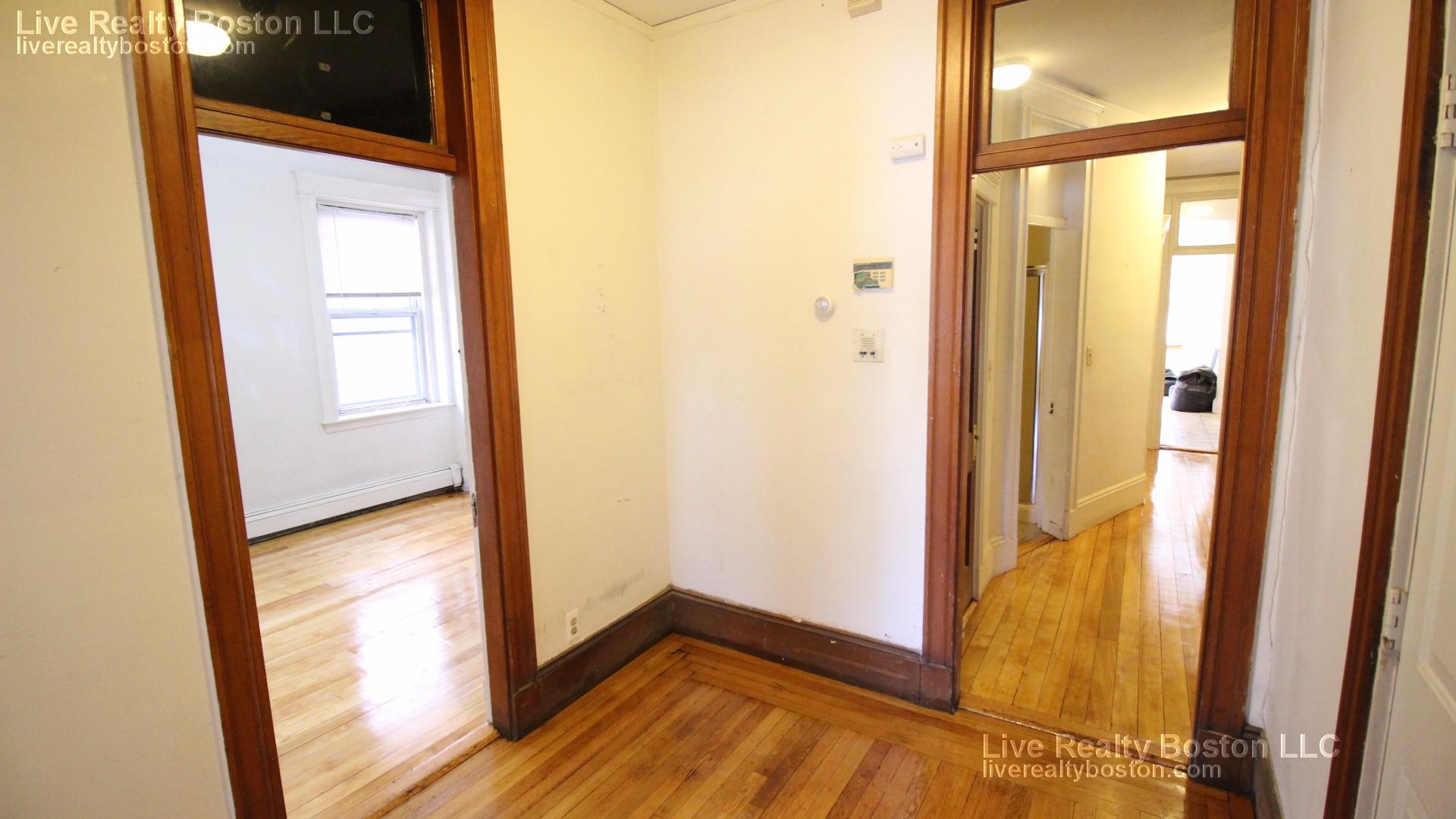 1426 Commonwealth Ave, Brighton