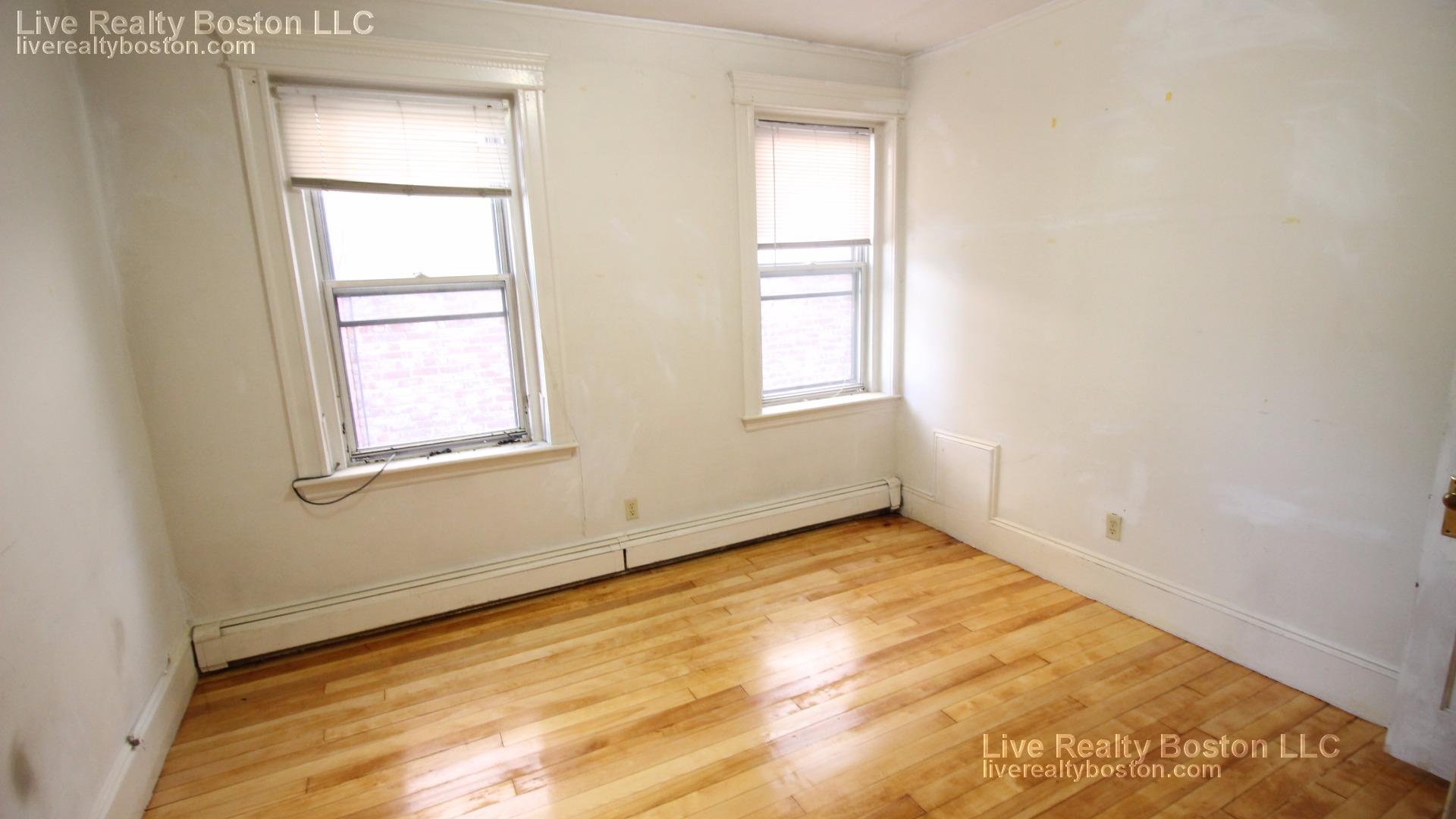 1426 Commonwealth Ave, Brighton