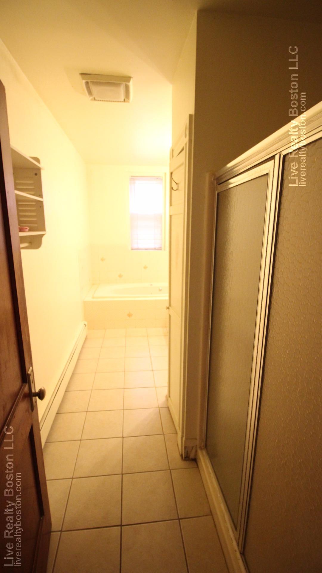 1426 Commonwealth Ave, Brighton