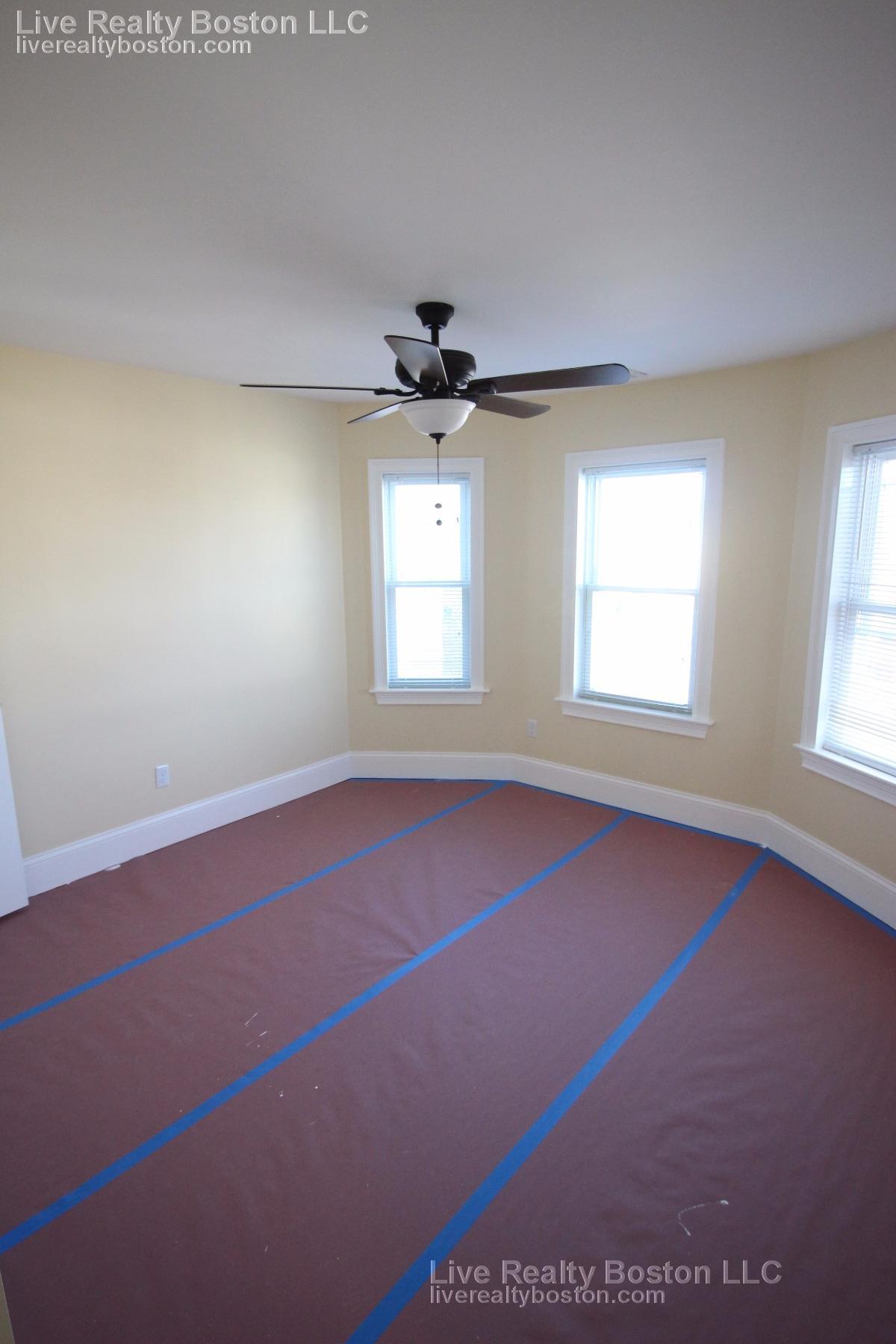 30 Cambridge Ter, Porter Square