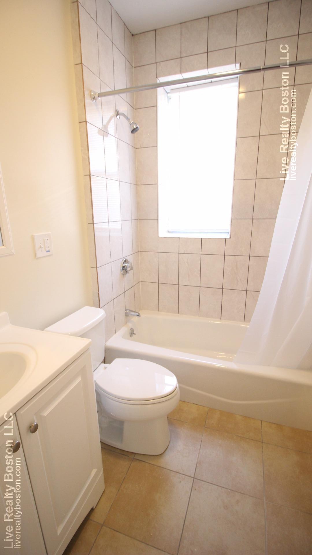1 bed, 1 bath apartment for rent at 126 Warren St Unit 12A, Brighton — photo 8 of 8