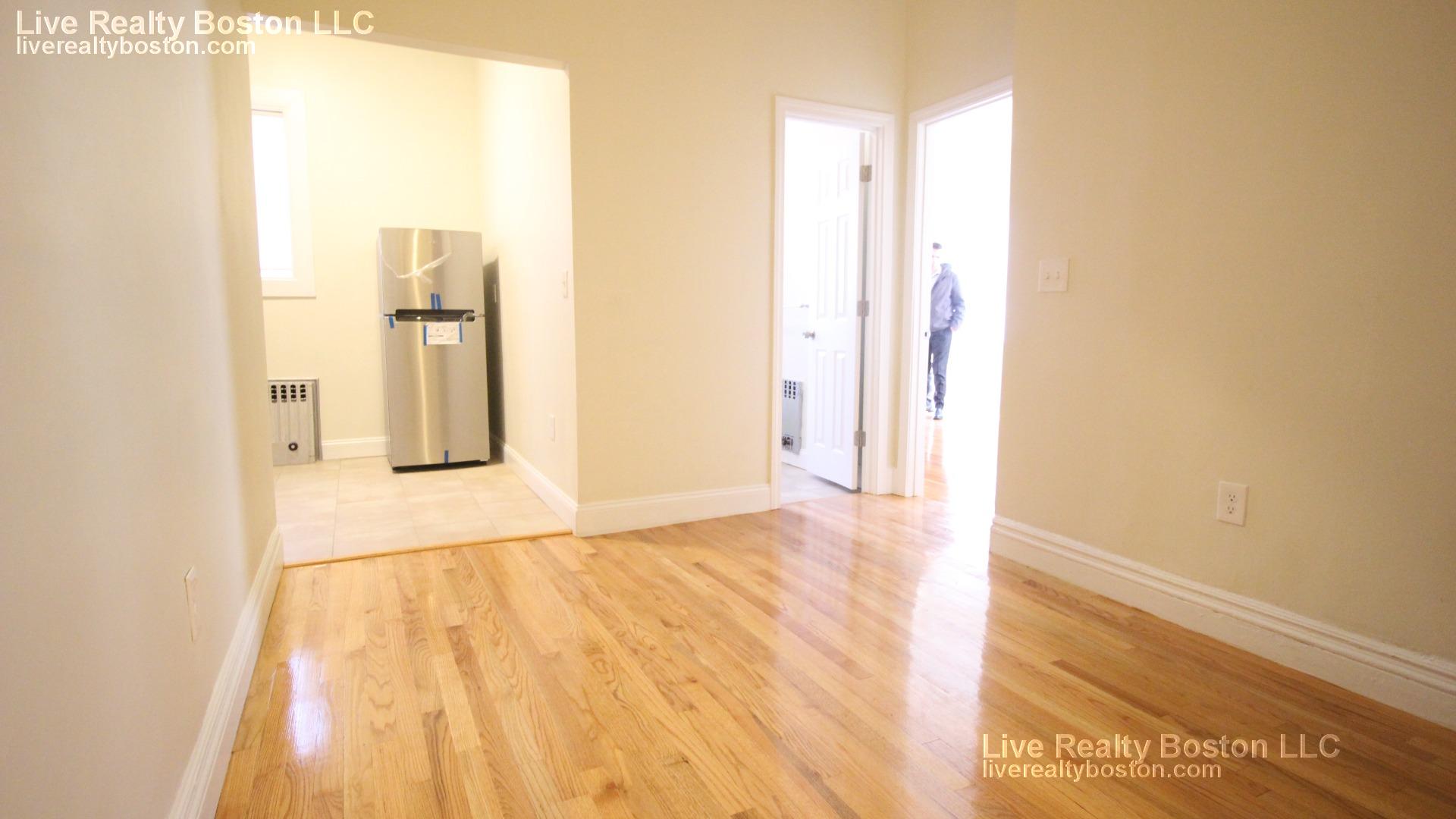 1 bed, 1 bath apartment for rent at 126 Warren St Unit 12A, Brighton — photo 4 of 8