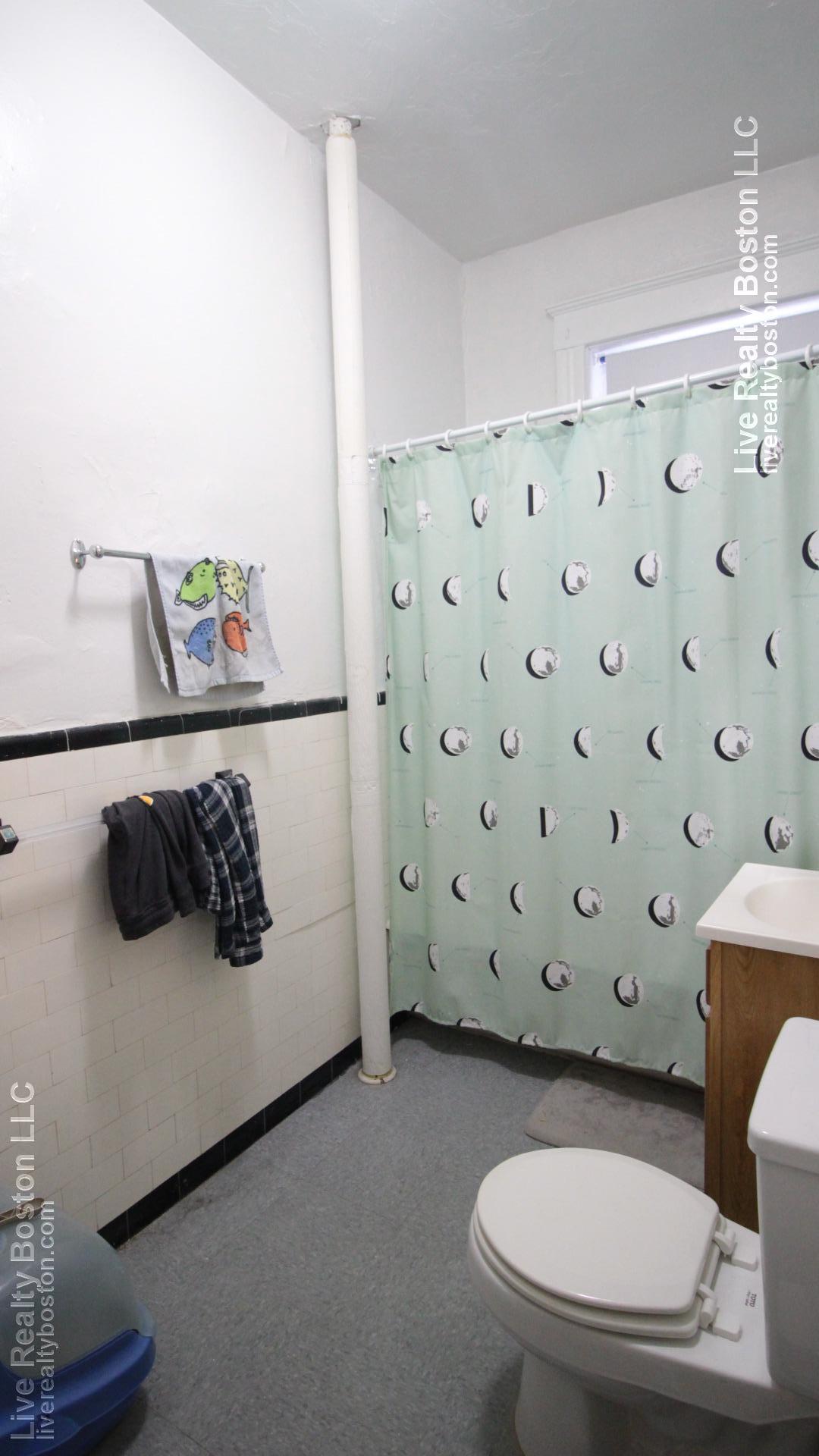 1375 Commonwealth, Allston