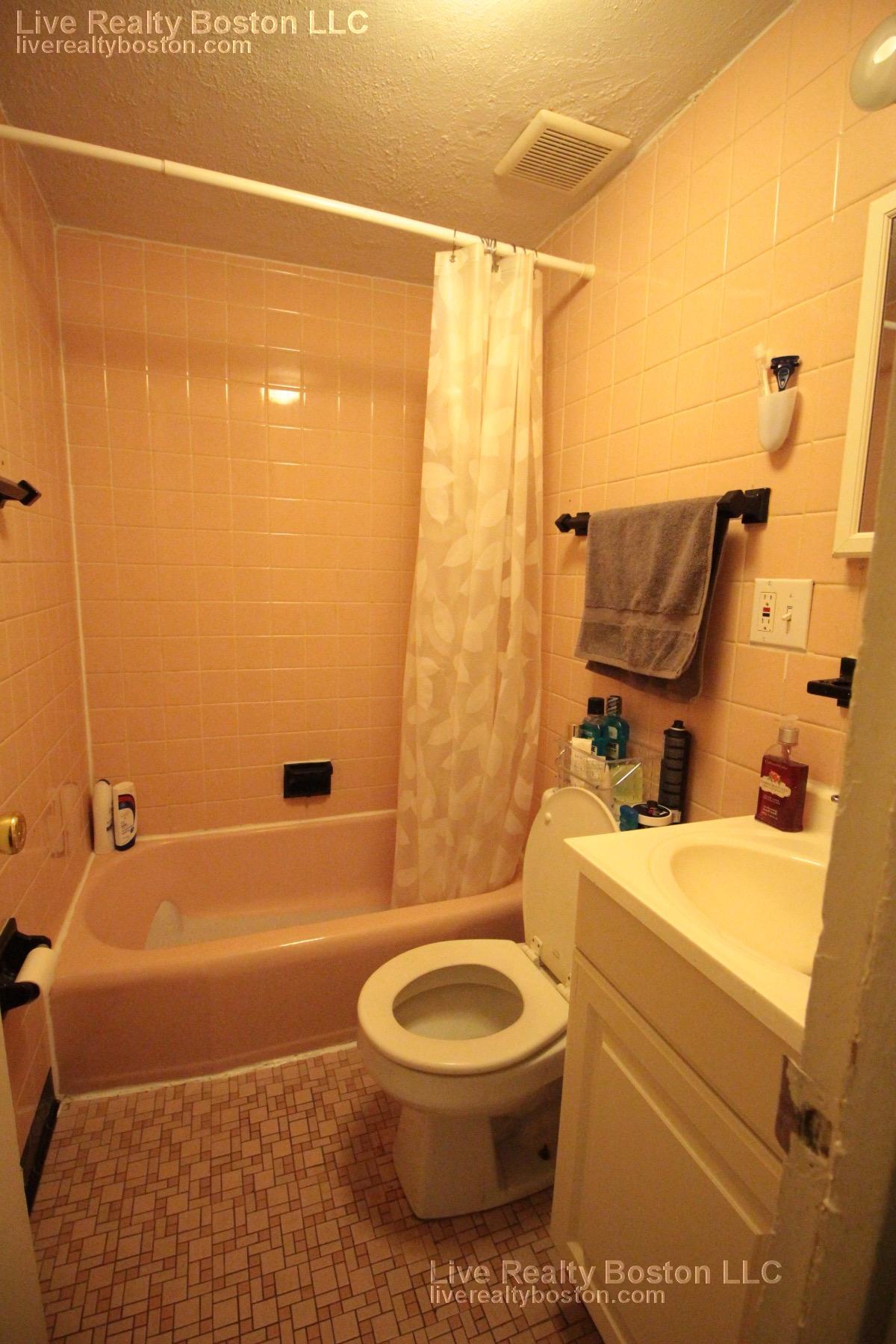 153 Brighton Ave, Allston